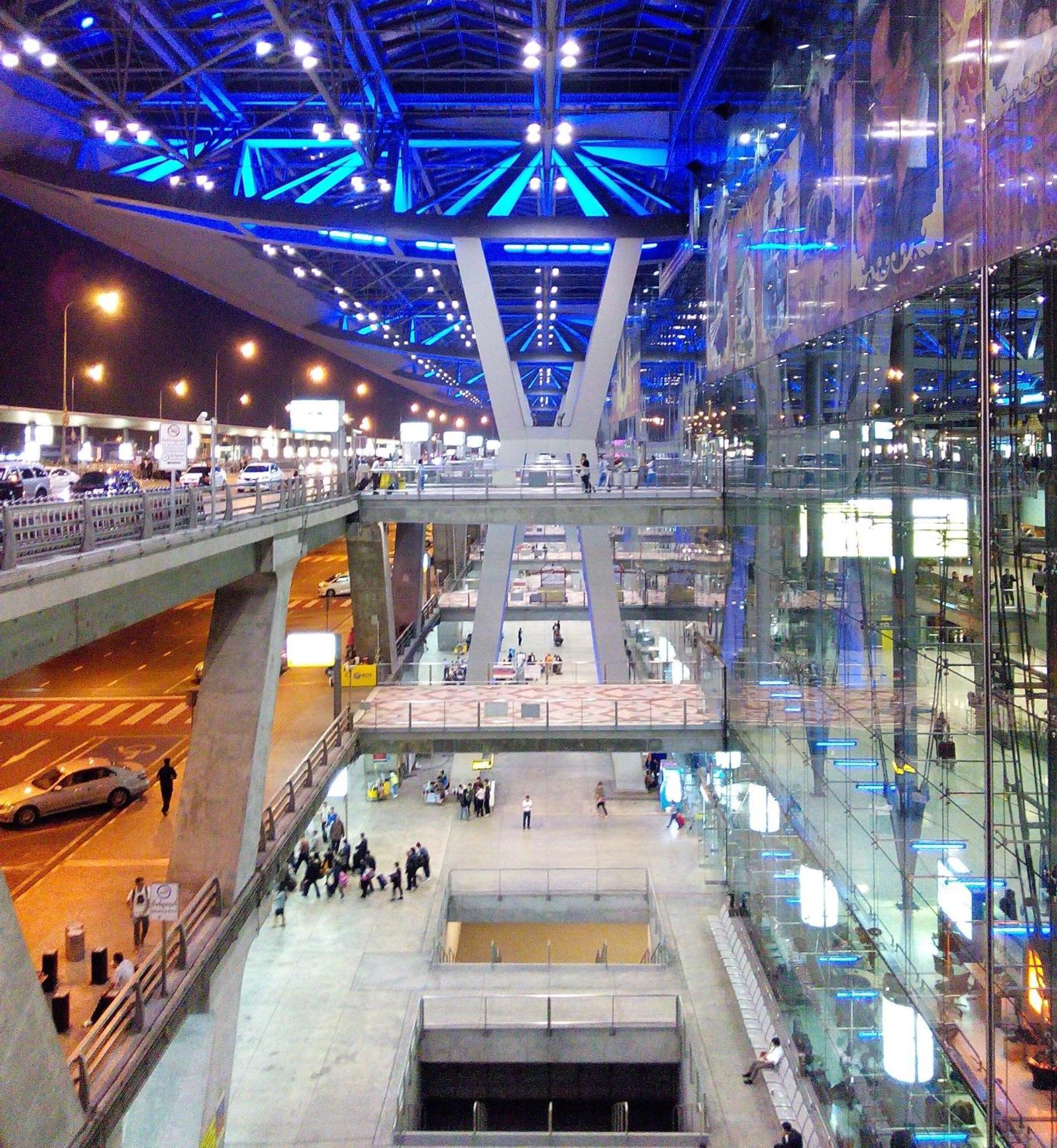 בנגקוק Go Inn Silom - Bts Saint Louis โกอินน์ สีลม - สถานีรถไฟฟ้าเซนต์หลุยส์ X מראה חיצוני תמונה