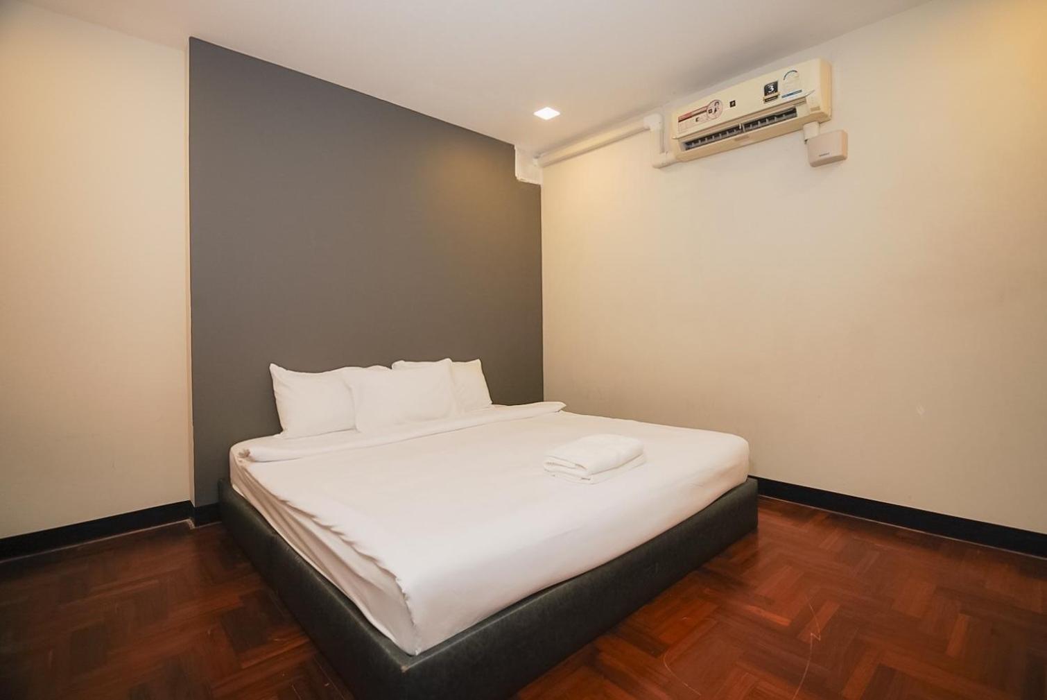 בנגקוק Go Inn Silom - Bts Saint Louis โกอินน์ สีลม - สถานีรถไฟฟ้าเซนต์หลุยส์ X מראה חיצוני תמונה